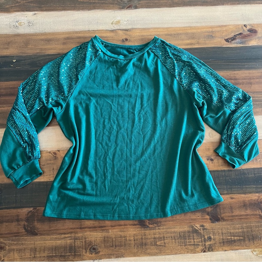 Green sequin top 2XL